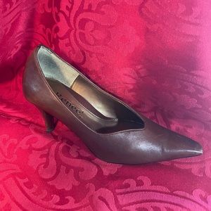 #12 brown closed toe heel JRenee